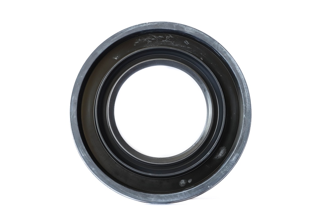 SEAL; OIL RR HUB INNER