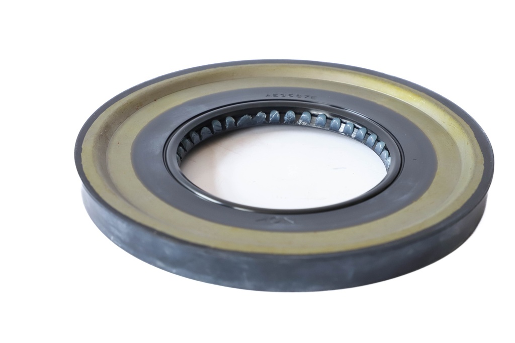 SEAL; OIL RR HUB INNER