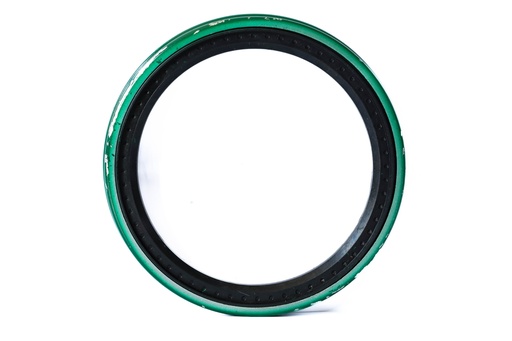 [RE27C] REAR HUB SEAL FVR34